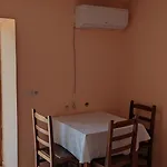 Amalias Room